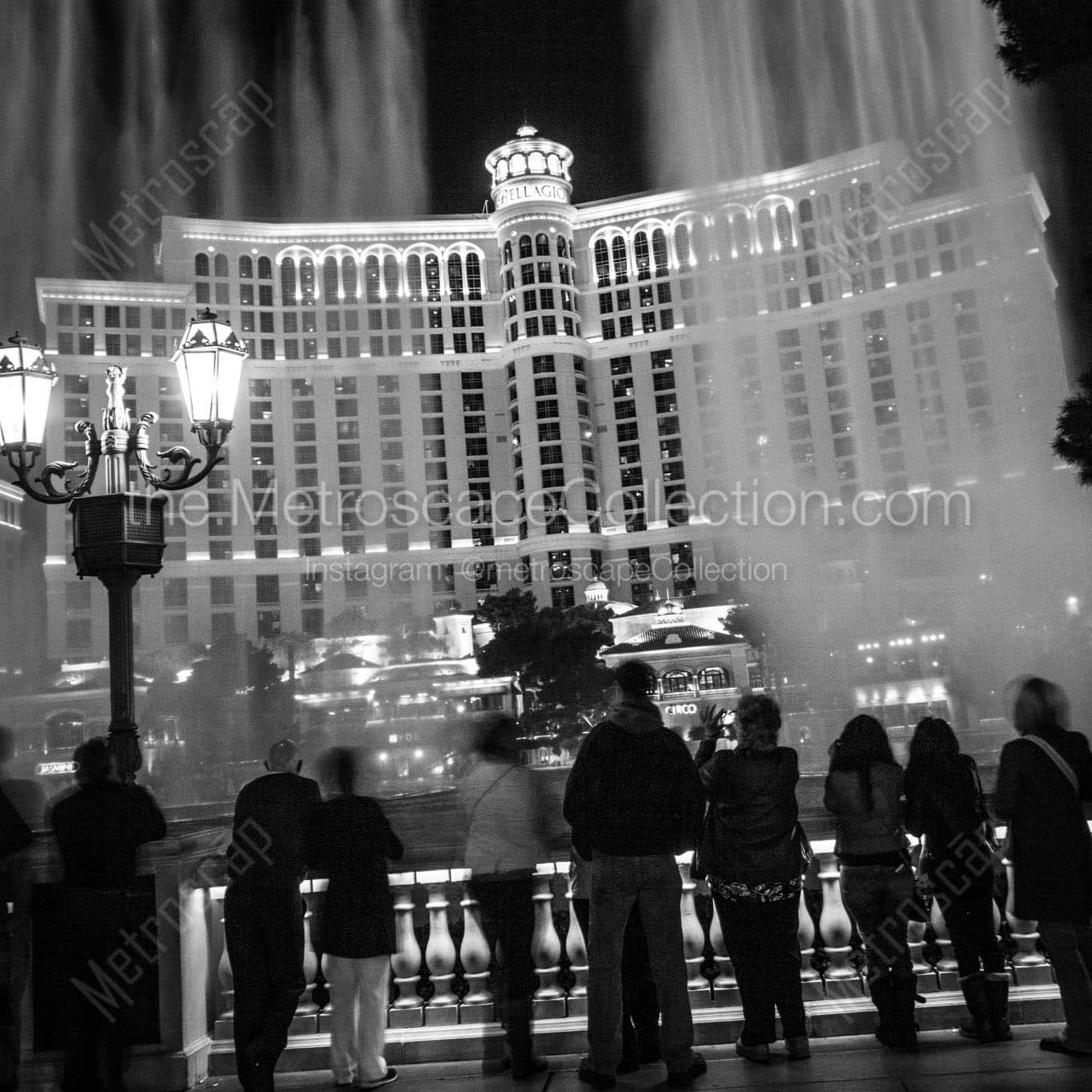 bellagio fountain show at night Black & White Office Art