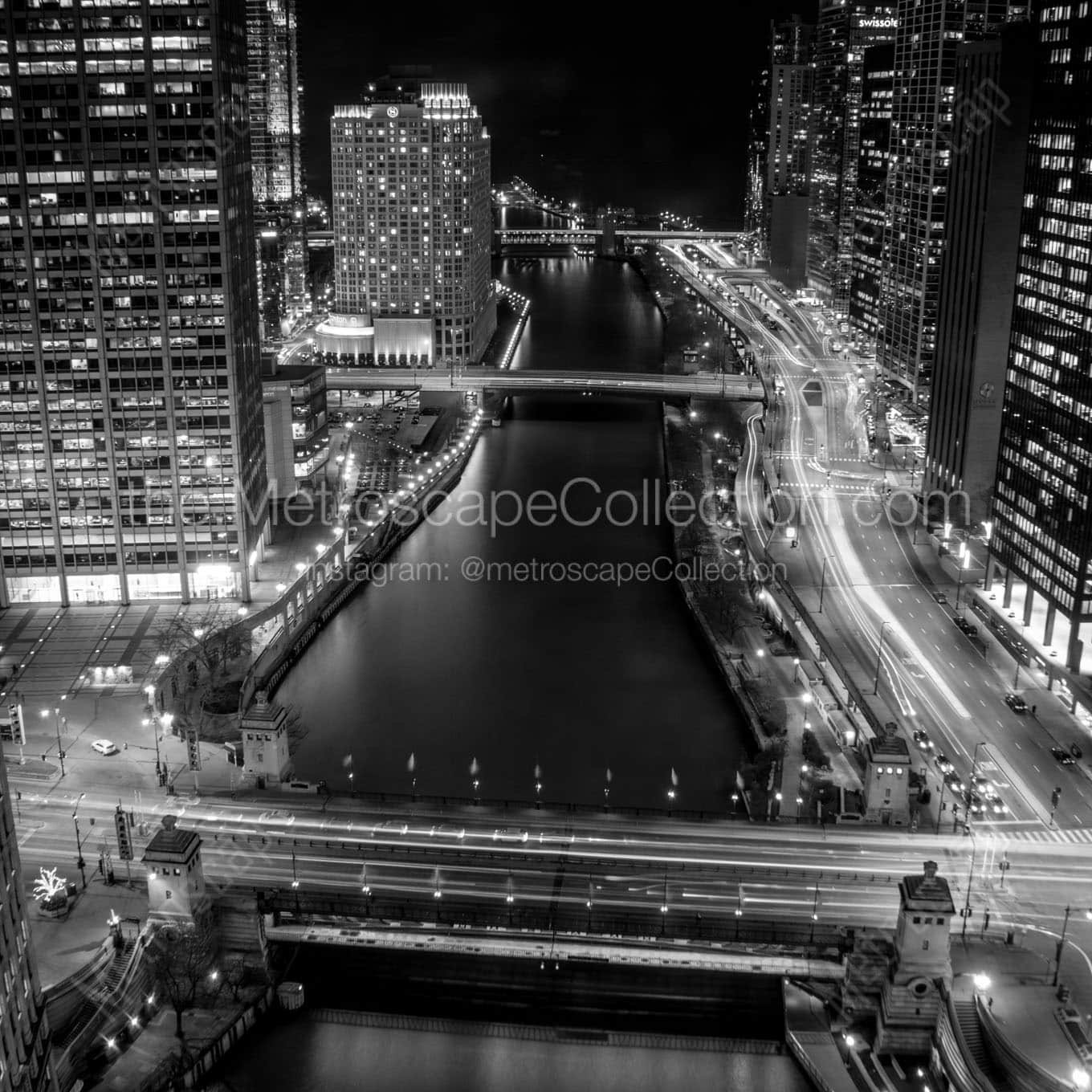 chicago river at night Black & White Office Art