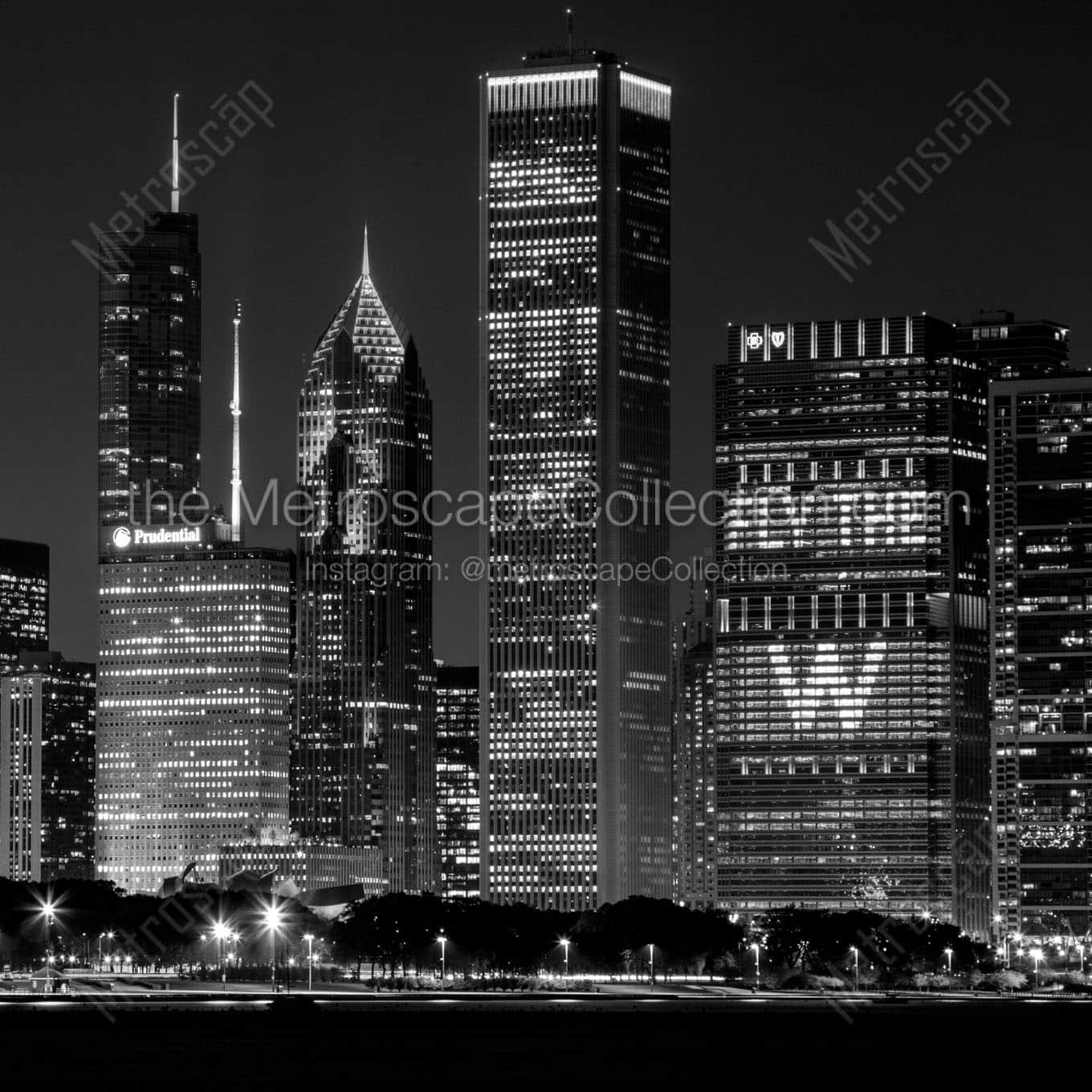 chicago skyline 2016 world series Black & White Office Art