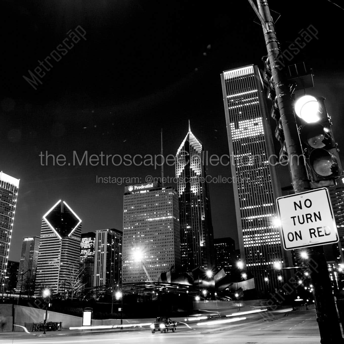 chicago skyline at night from columbus drive Black & White Office Art