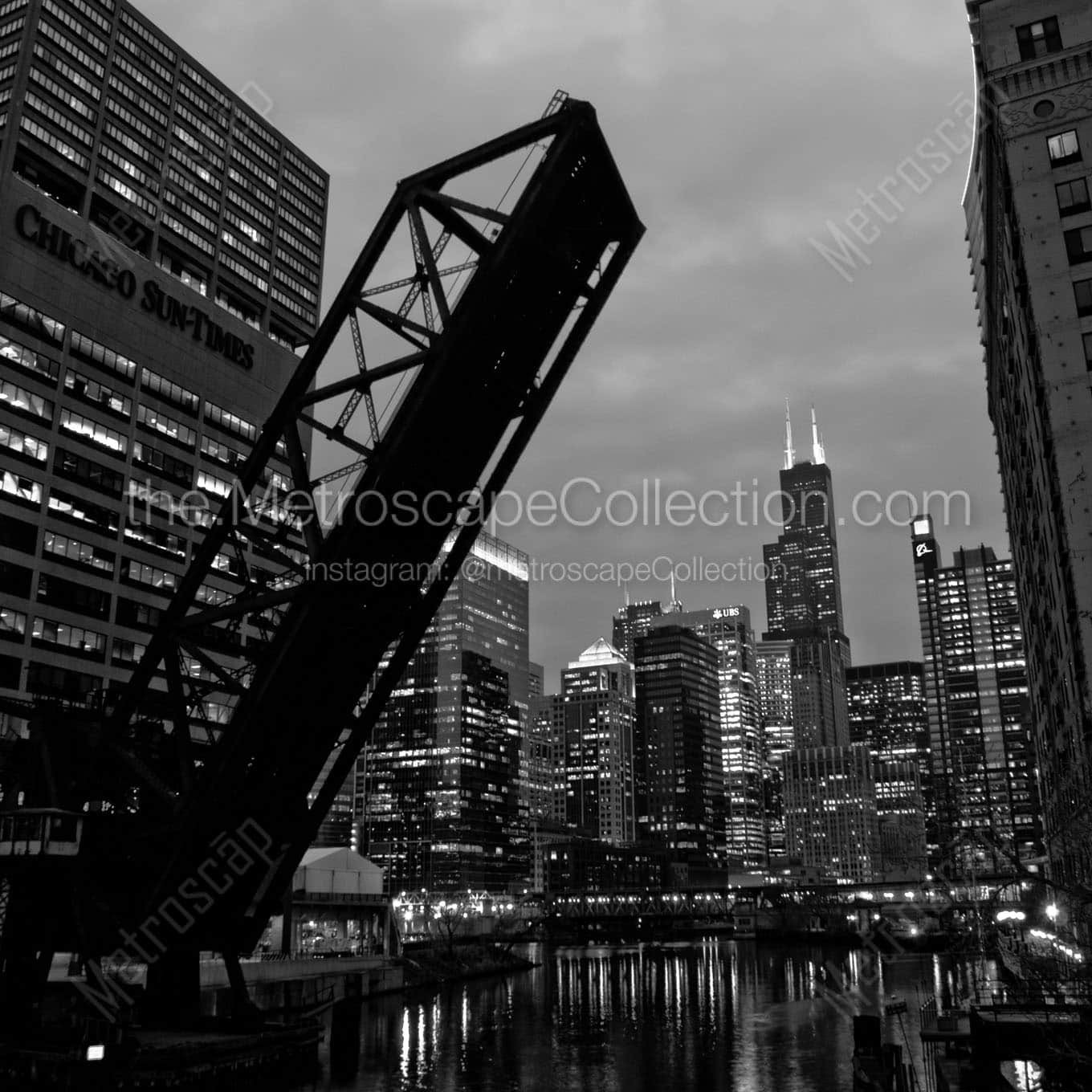 chicago skyline from kinzie street bridge Black & White Office Art