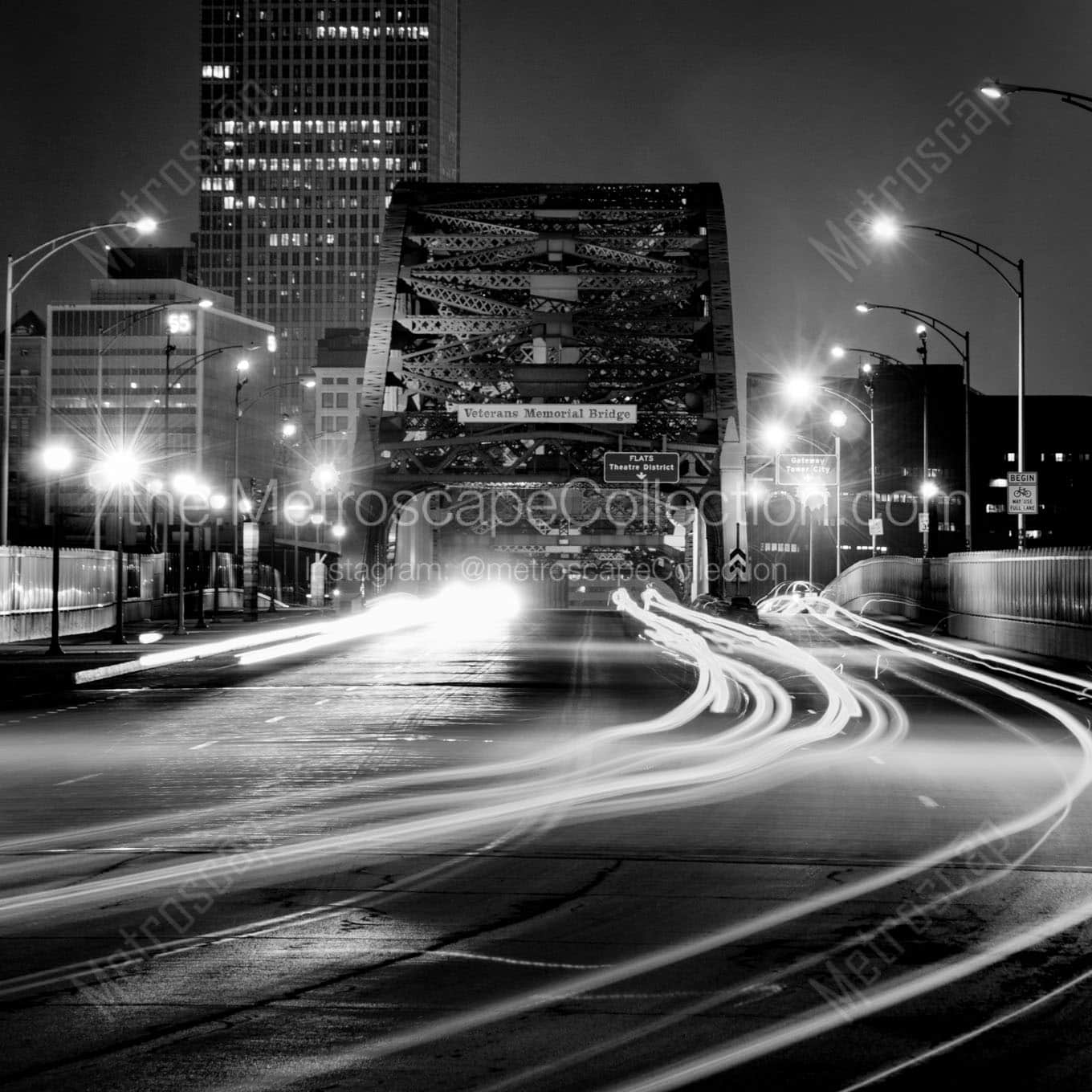 cleveland veterans memorial bridge at night Black & White Office Art