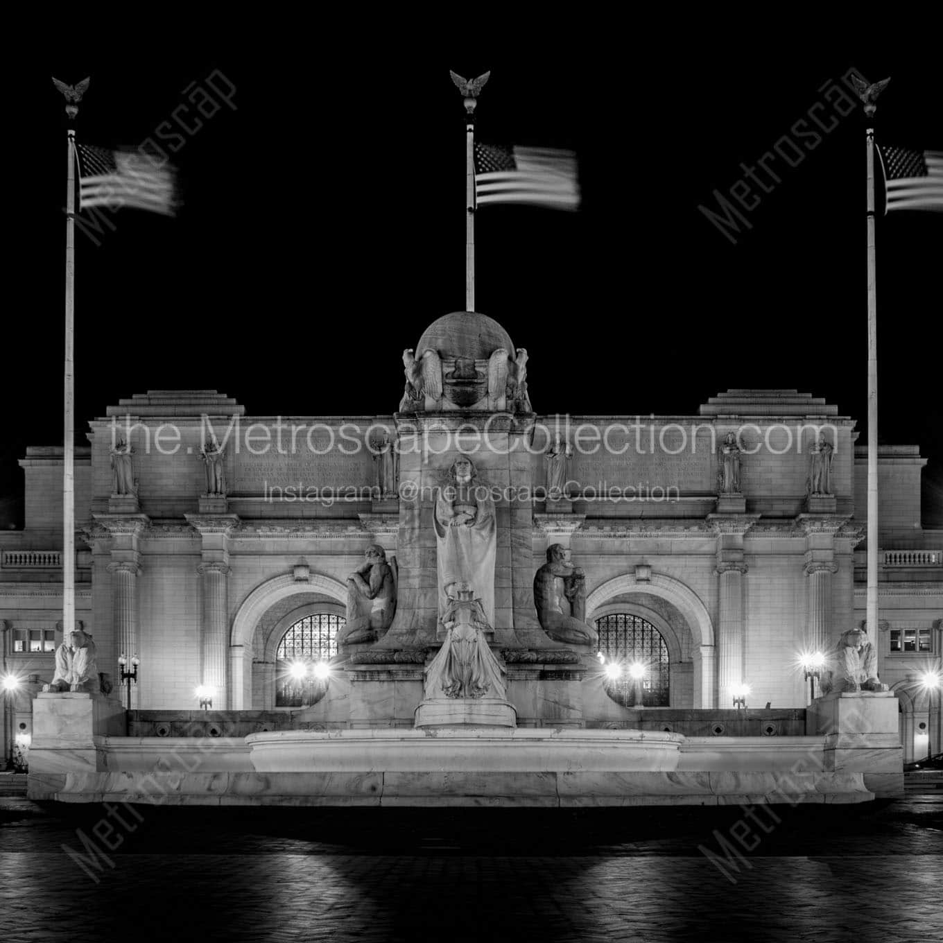 dc union station at night Black & White Office Art