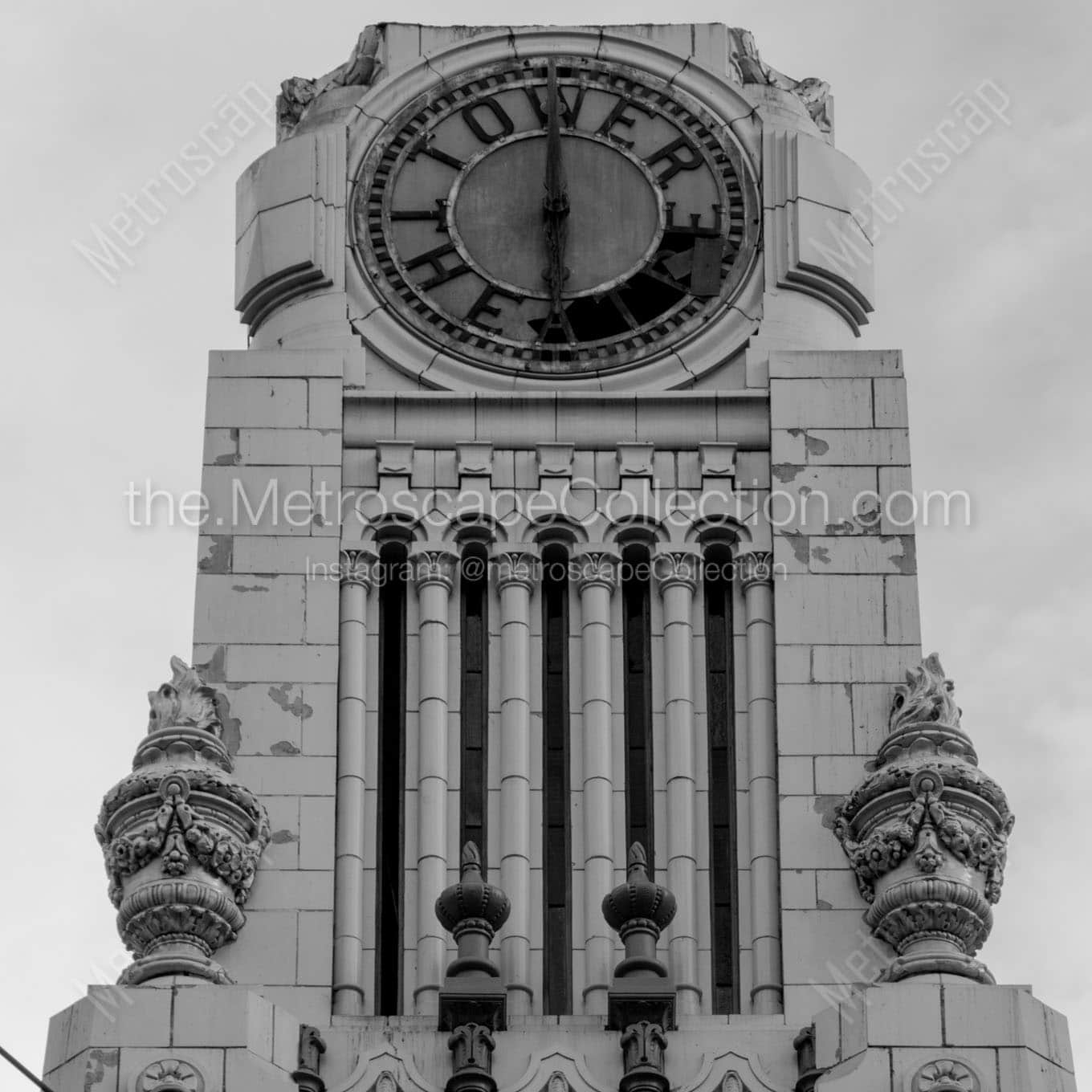 dead clock old tower theater Black & White Office Art