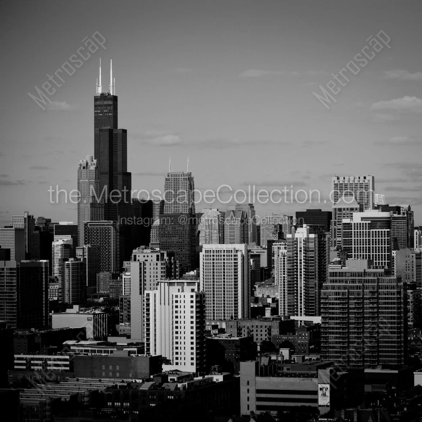 downtown chicago willis tower Black & White Office Art