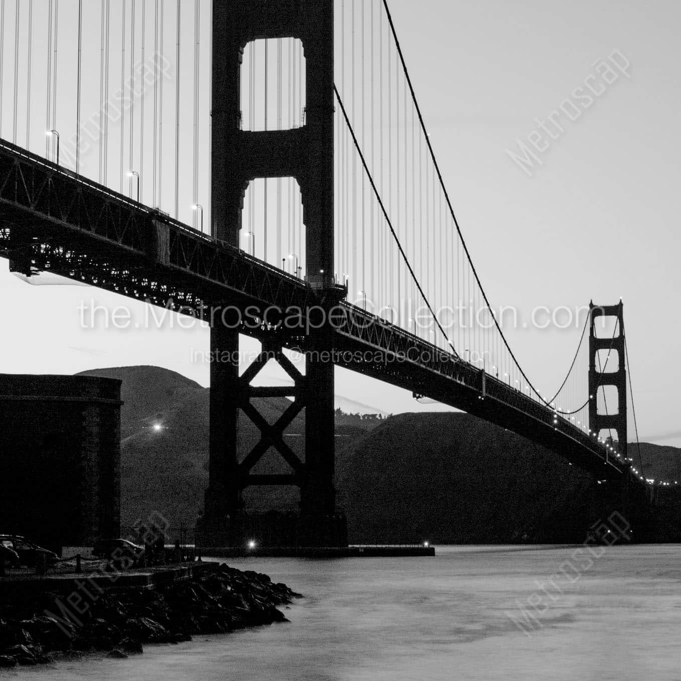 golden gate bridge at dusk Black & White Office Art