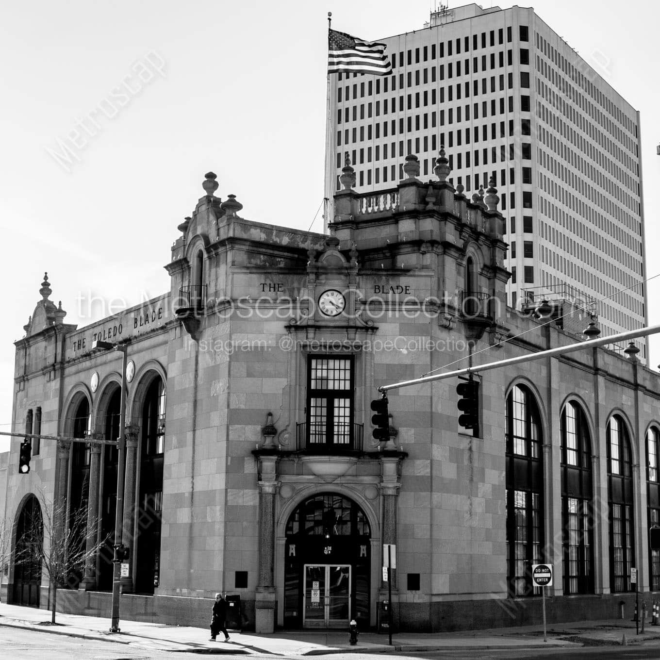 hylant building toledo blade building Black & White Office Art