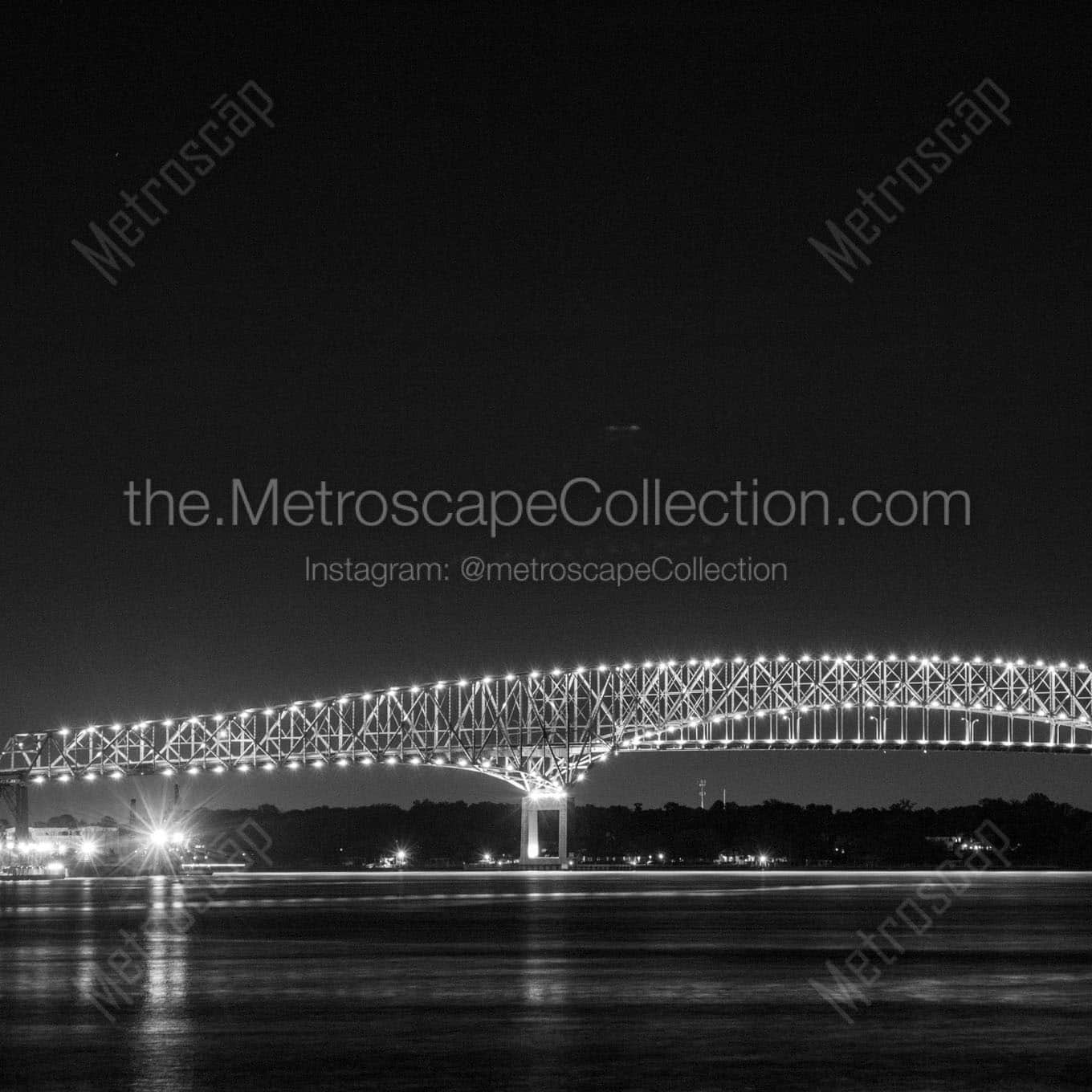 isiah hart memorial bridge Black & White Office Art