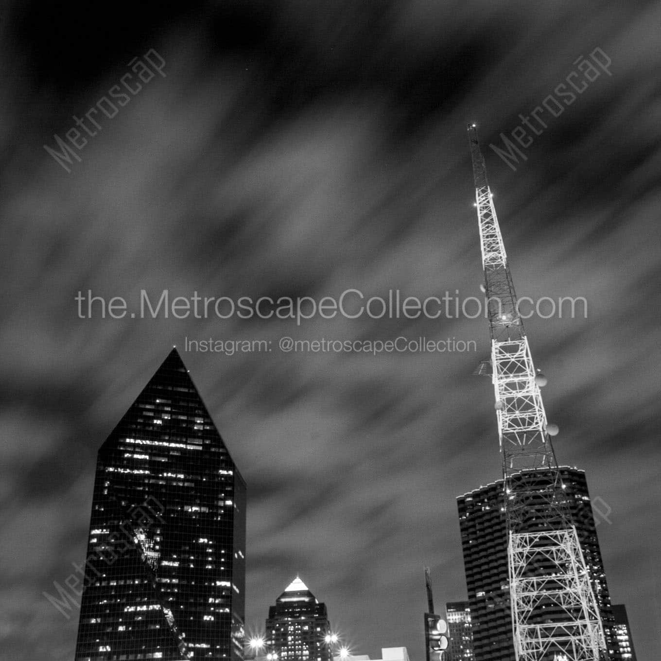 kdfw tower downtown dallas at night Black & White Office Art