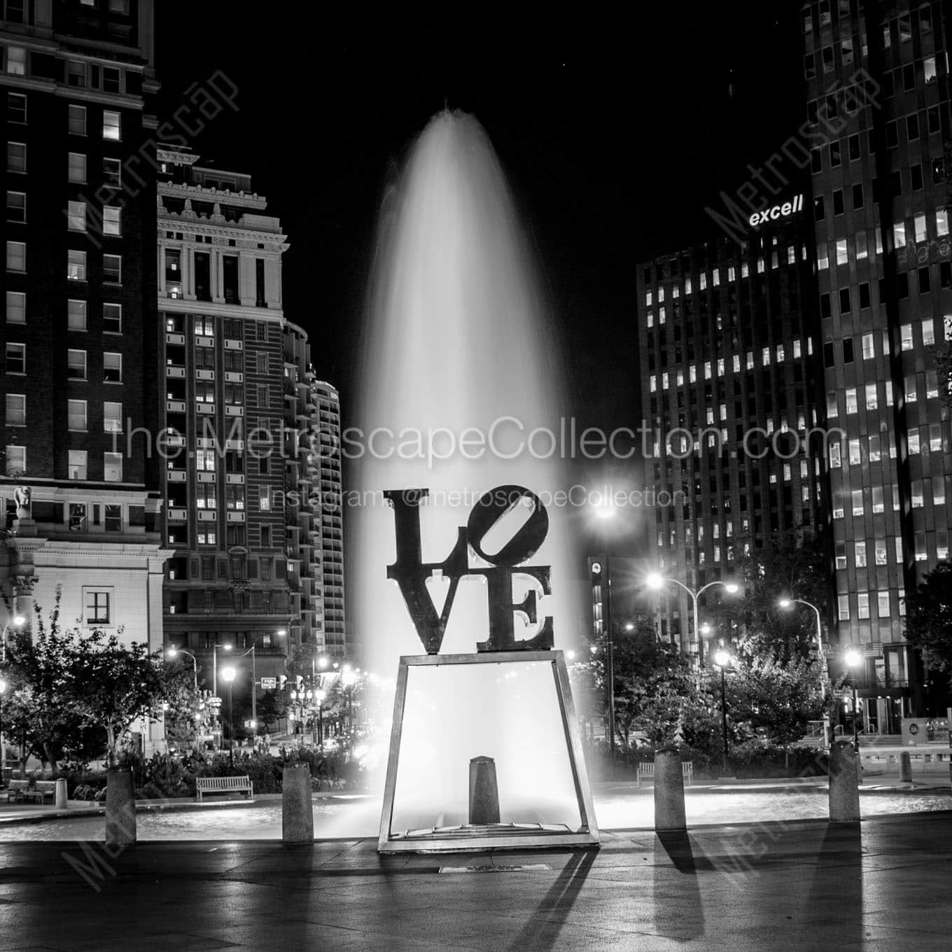 love sculpture at night Black & White Office Art
