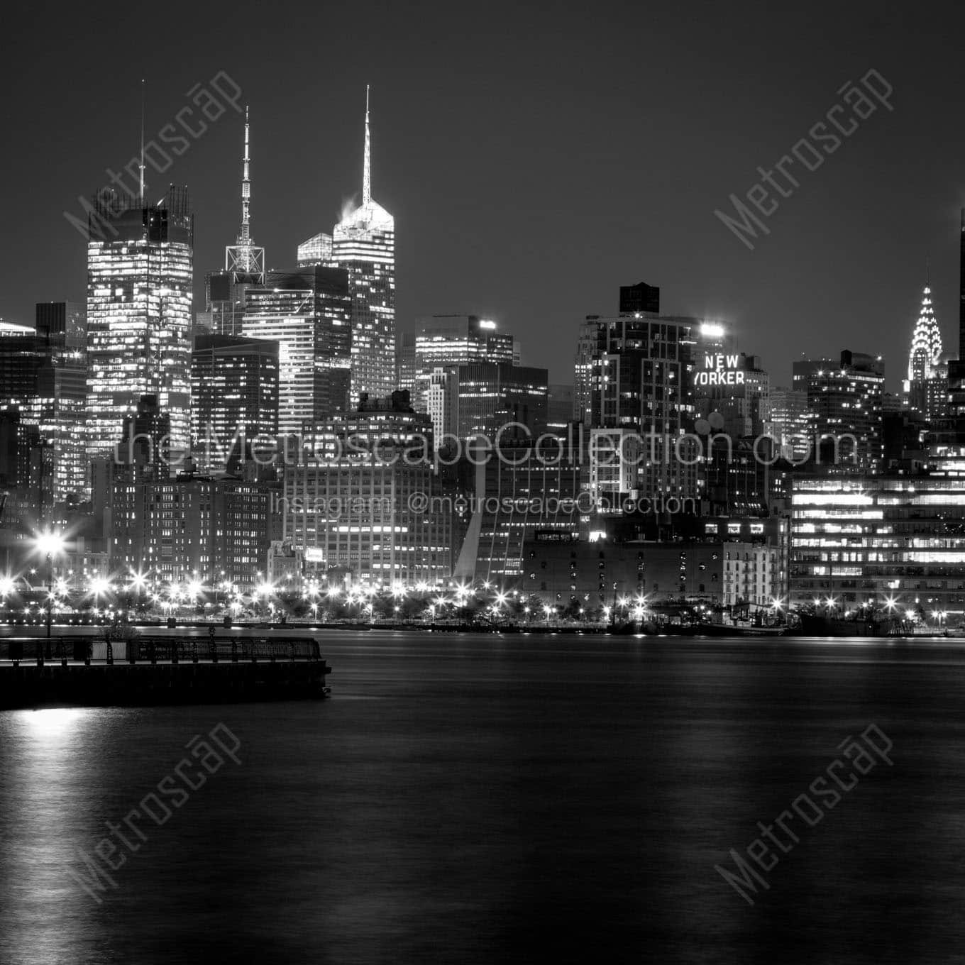 midtown manhattan at night Black & White Office Art