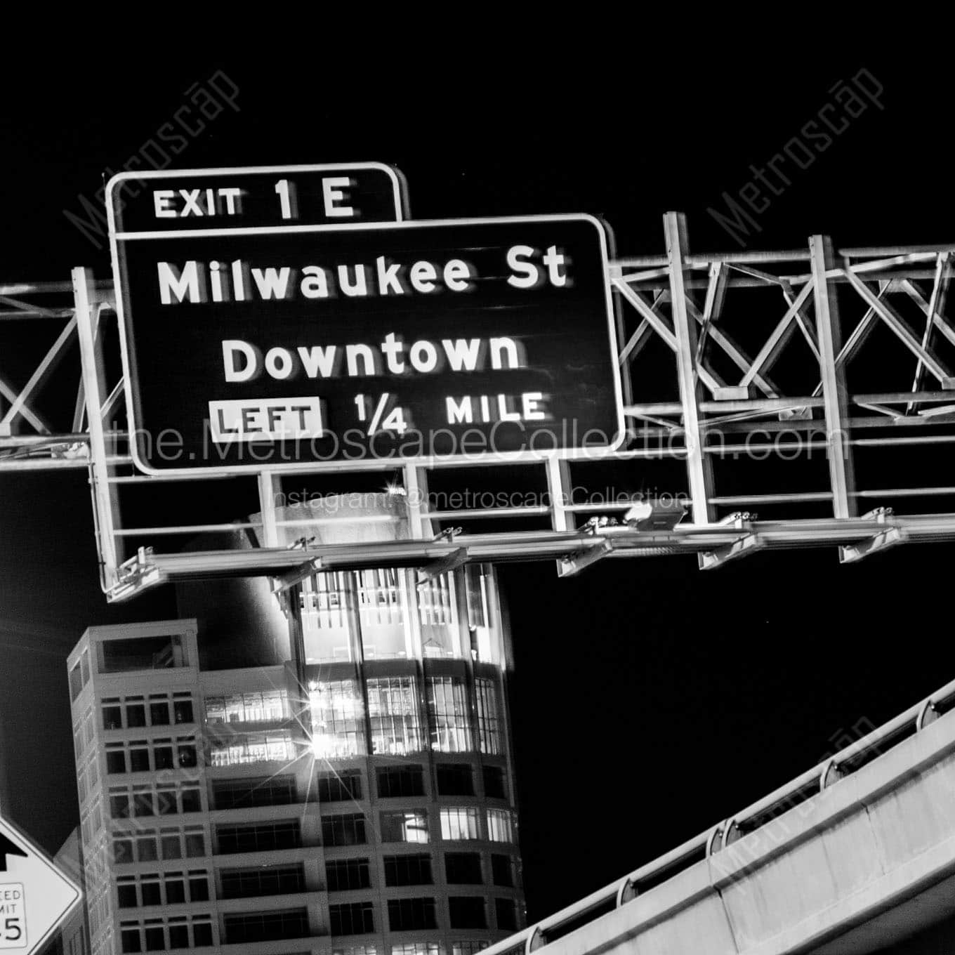 milwaukee st downtown highway sign Black & White Office Art