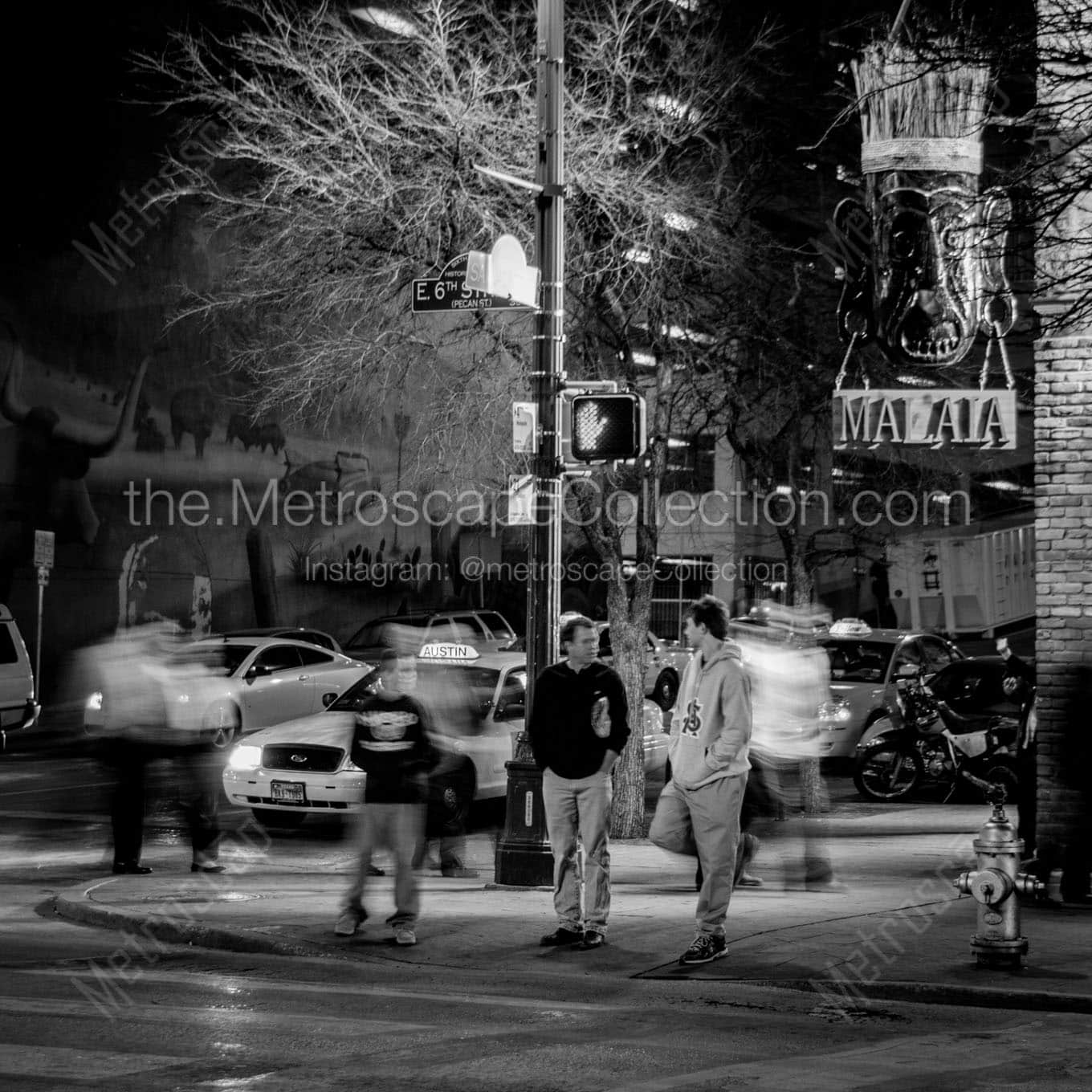 people crossing street at sixth and san jacinto Black & White Office Art