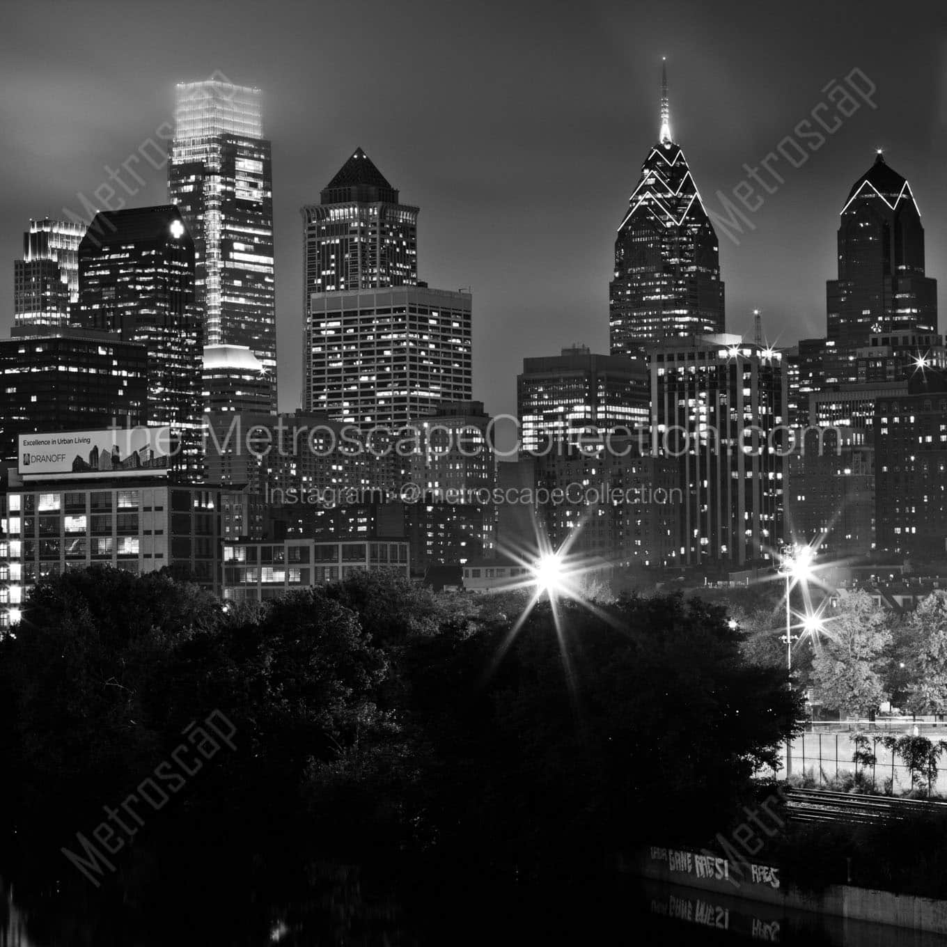 philadelphia city skyline at night liberty place Black & White Office Art