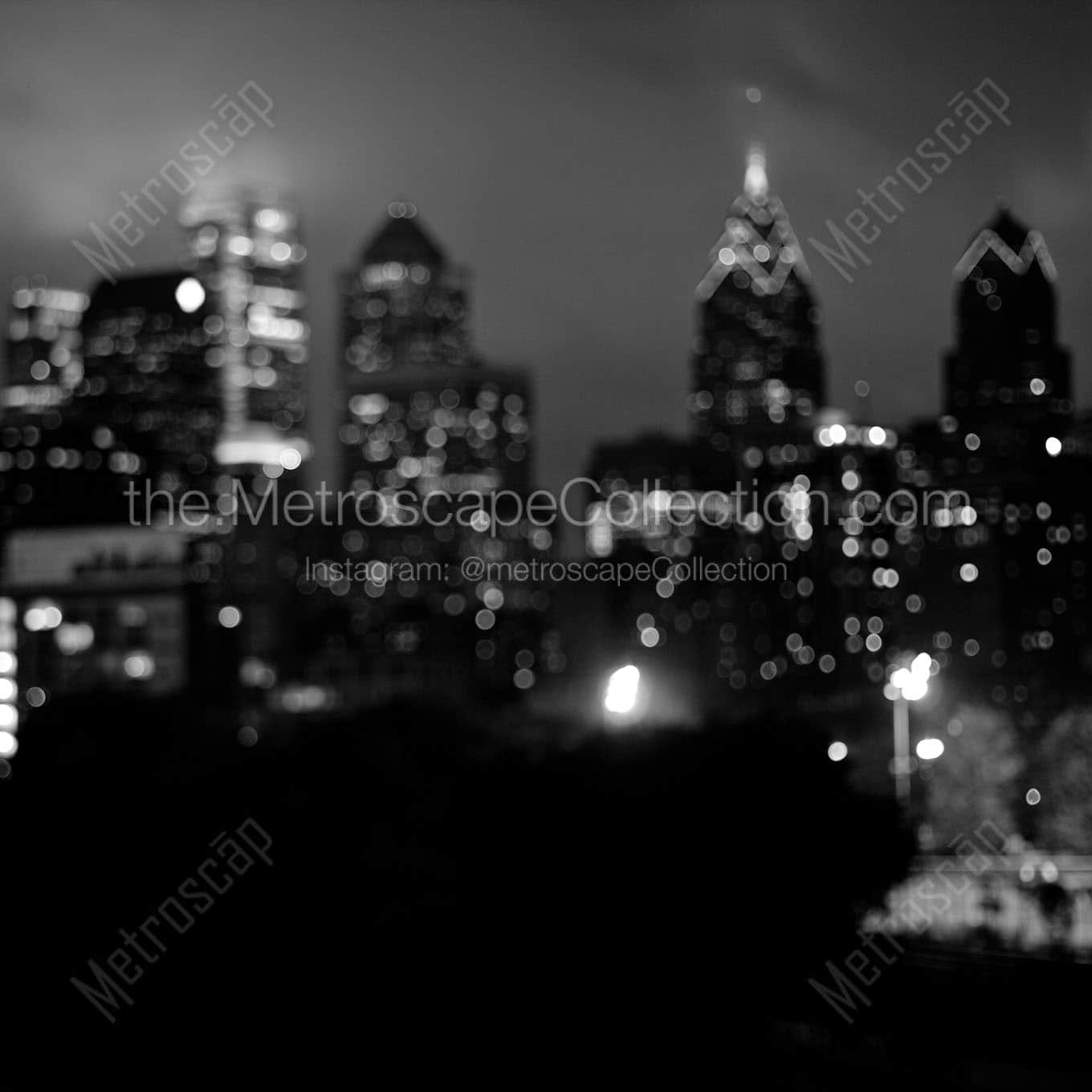 philly skyline out of focus Black & White Office Art