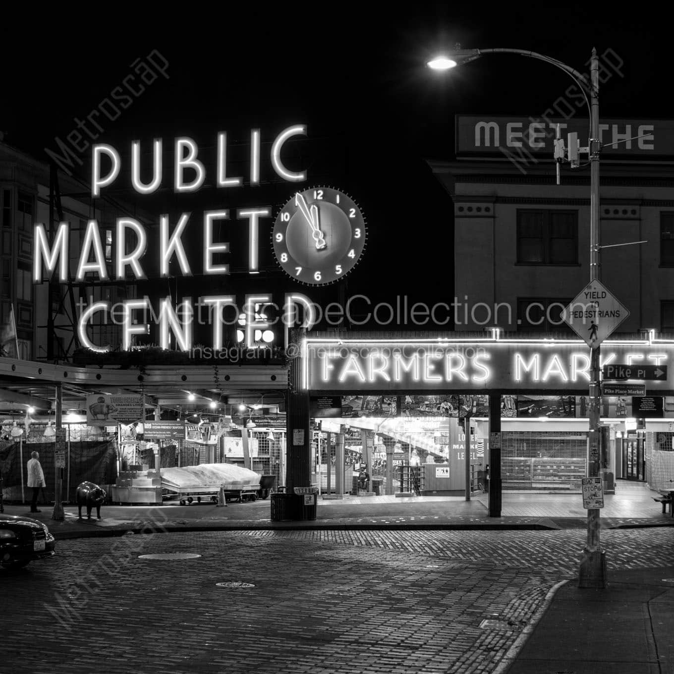 pike place public market at night Black & White Office Art