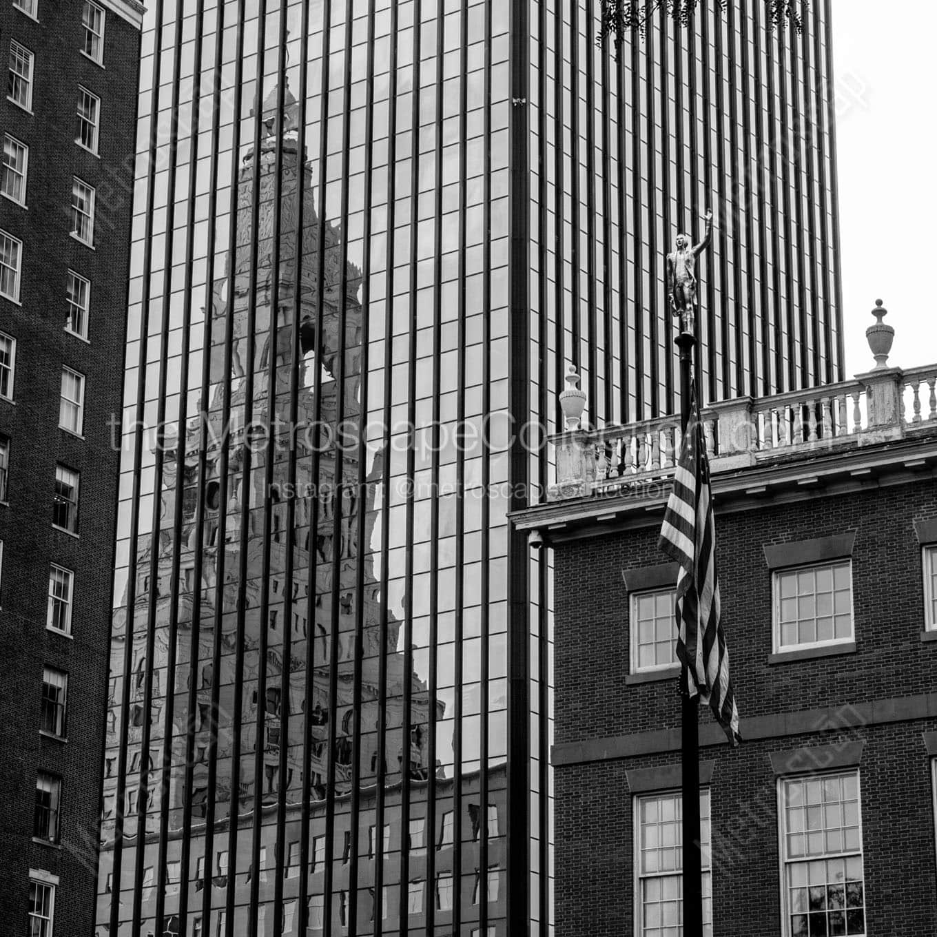reflection of travelers building in hartford connecticut Black & White Office Art