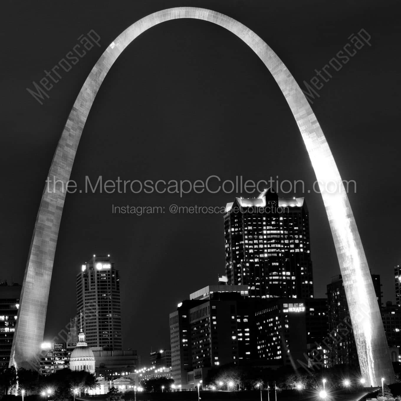 st louis gateway arch at night Black & White Office Art