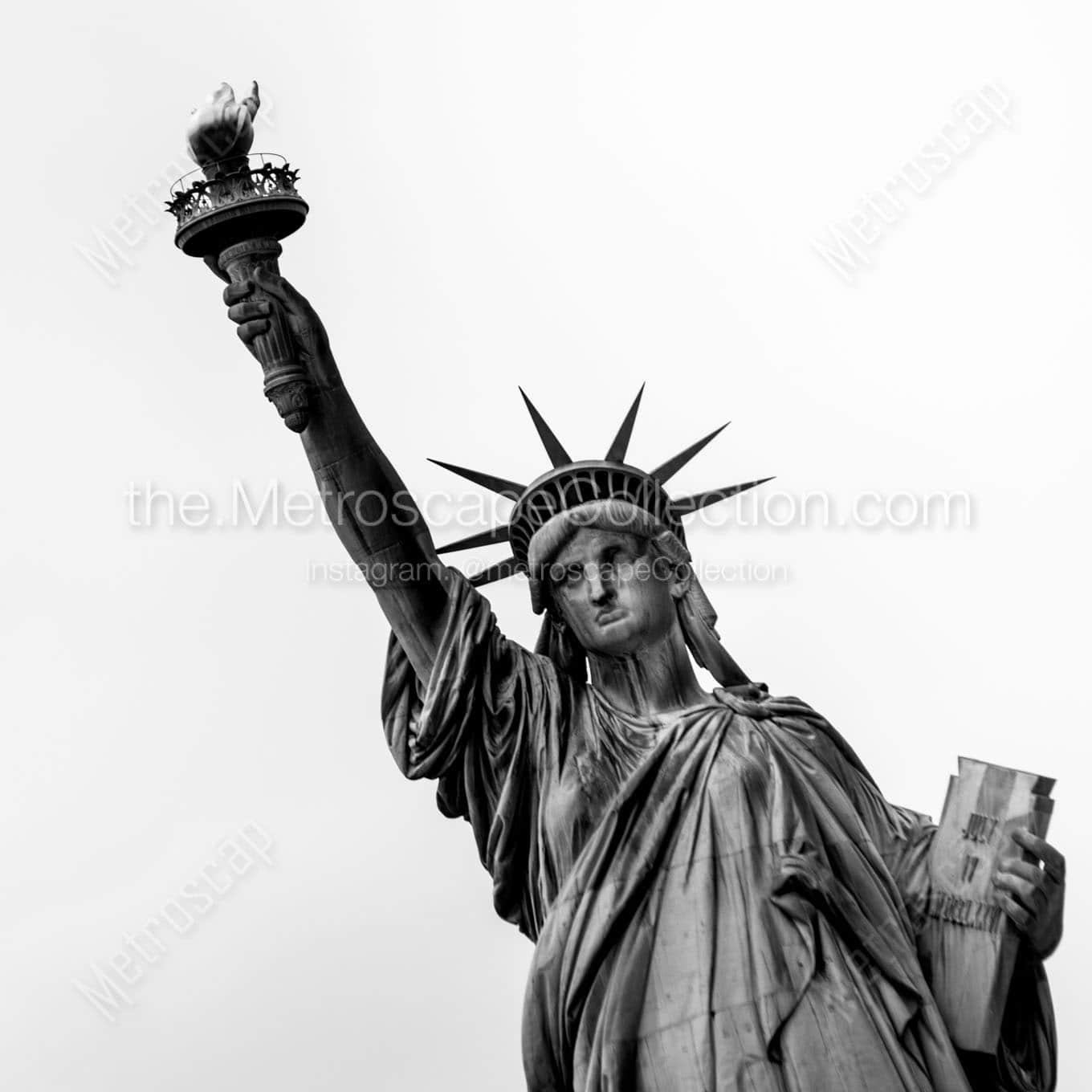 statue of liberty with torch Black & White Office Art