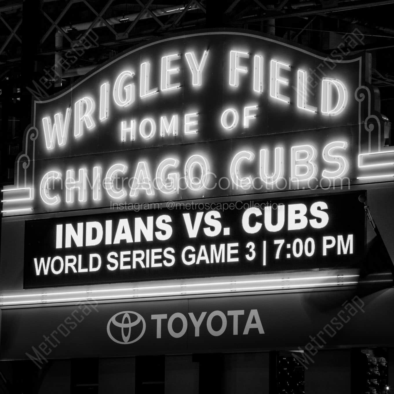 the 2016 world series at wrigley field Black & White Office Art