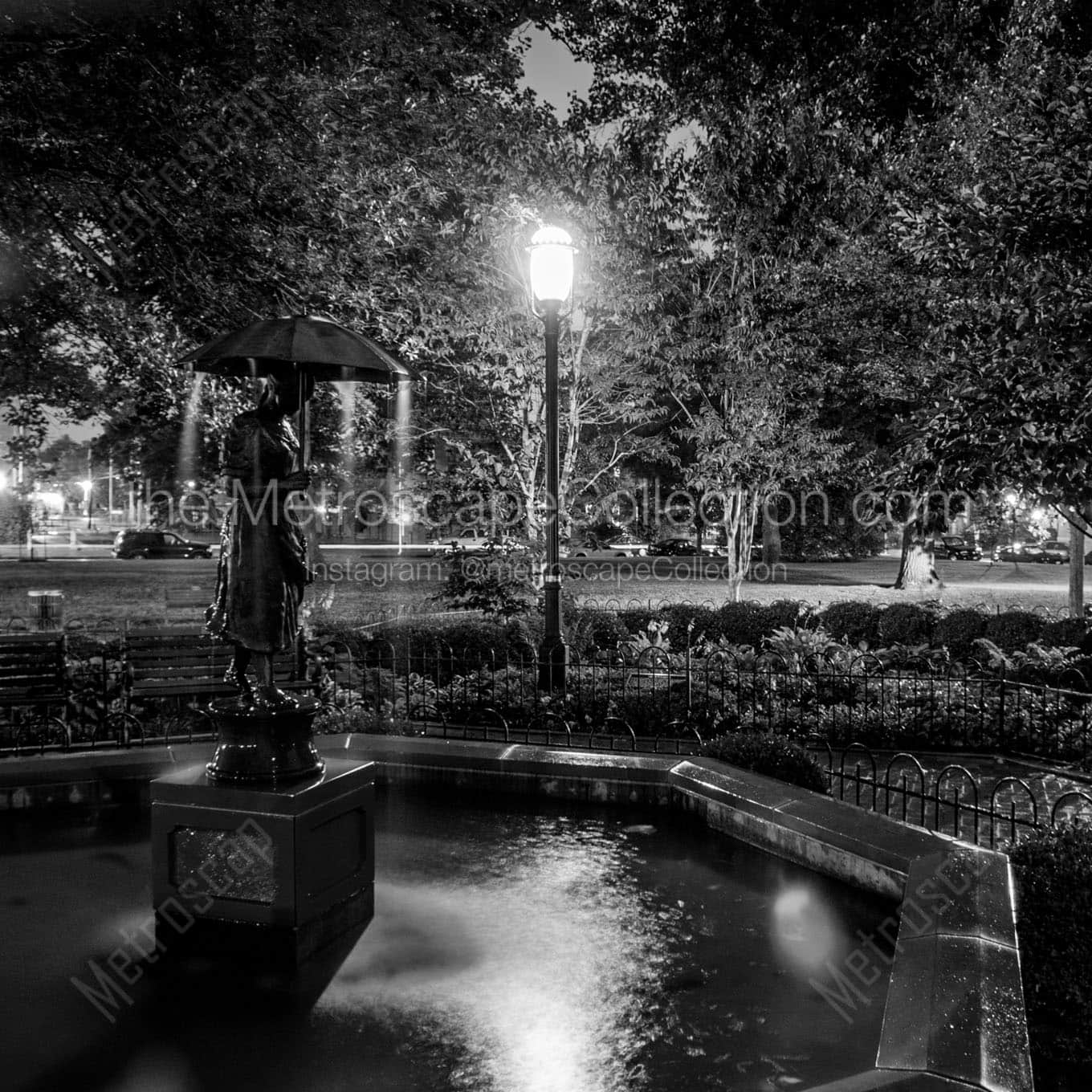 umbrella girl fountain schiller park Black & White Office Art