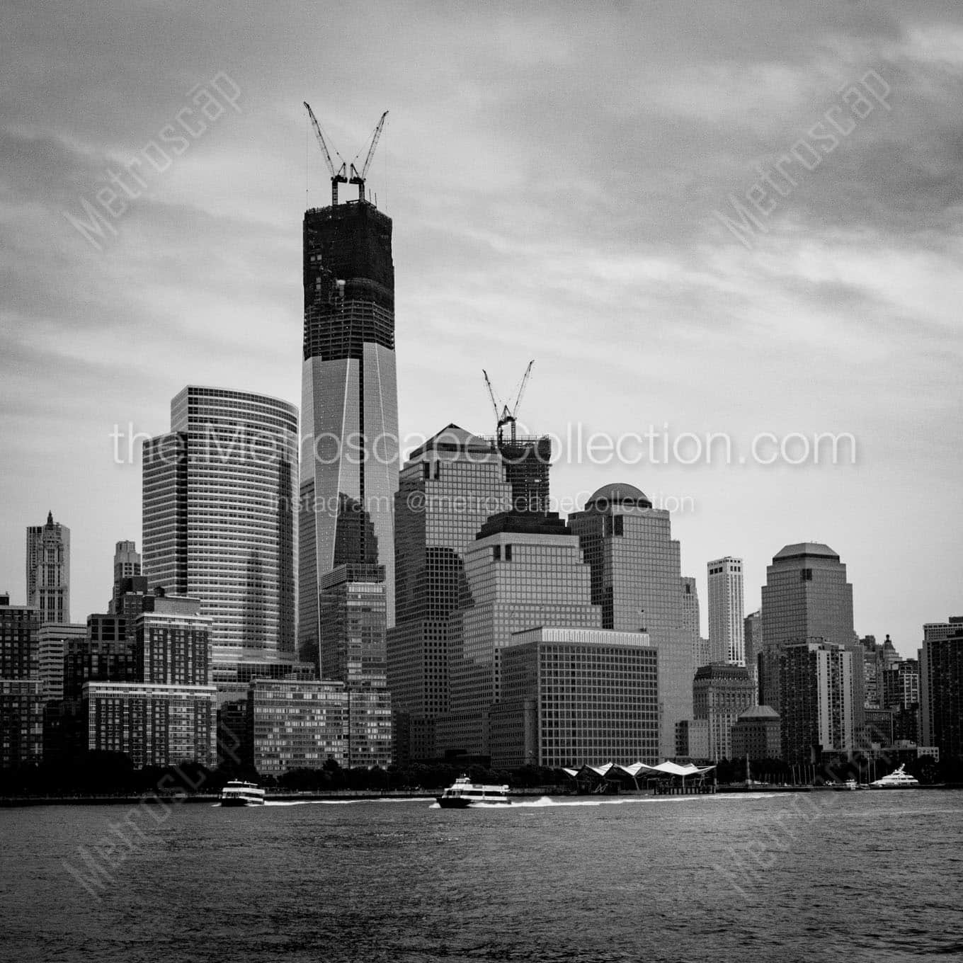 under construction freedom tower Black & White Office Art