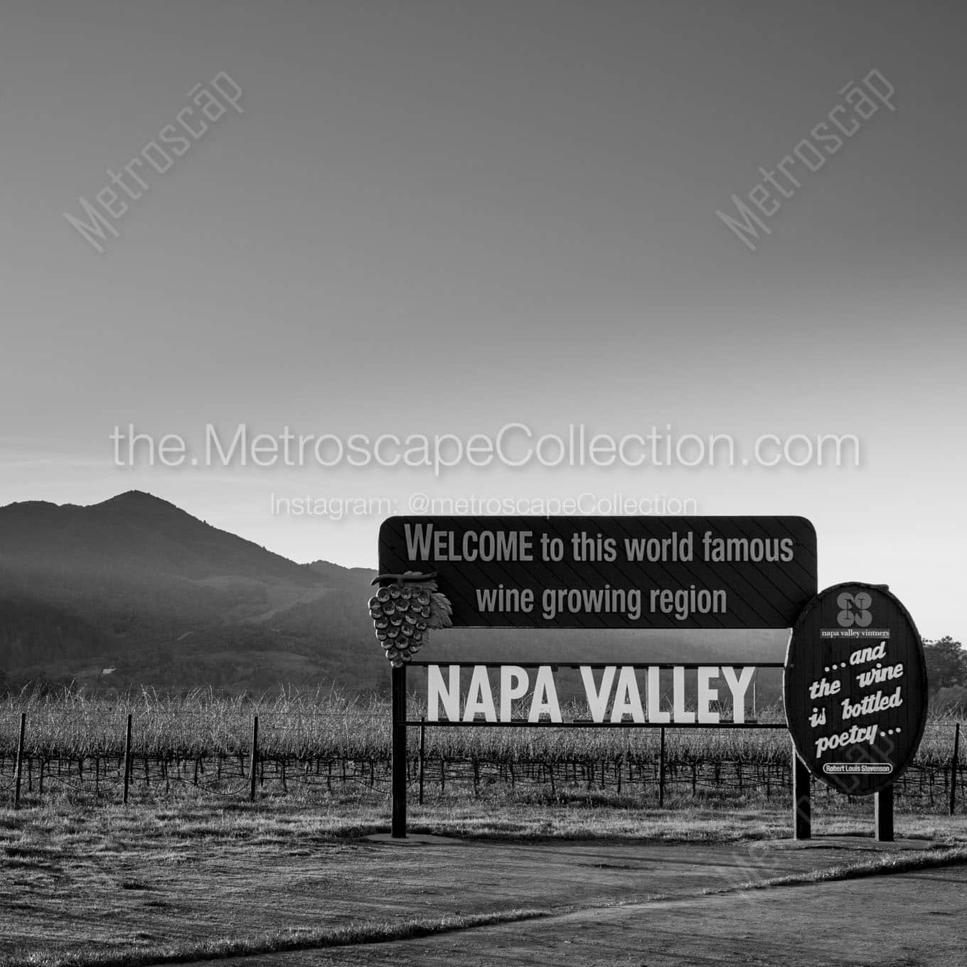 welcome to napa valley sign Black & White Office Art