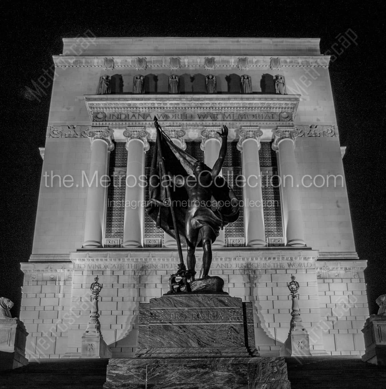 world war memorial at night Black & White Office Art